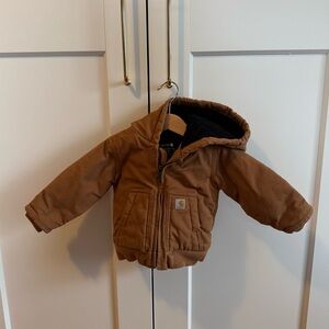 Carhartt insulated jacket | size 6M